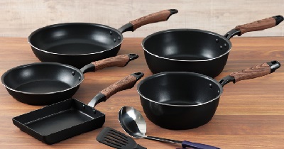 〈平和堂こだわりブランドE-WA! 新商品〉E-WA! こびりつきにくさ長持ちフライパン
